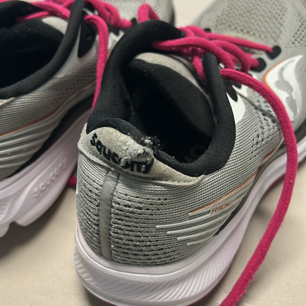 Saucony Ride 14 Running Shoes - Picture 12 of 13